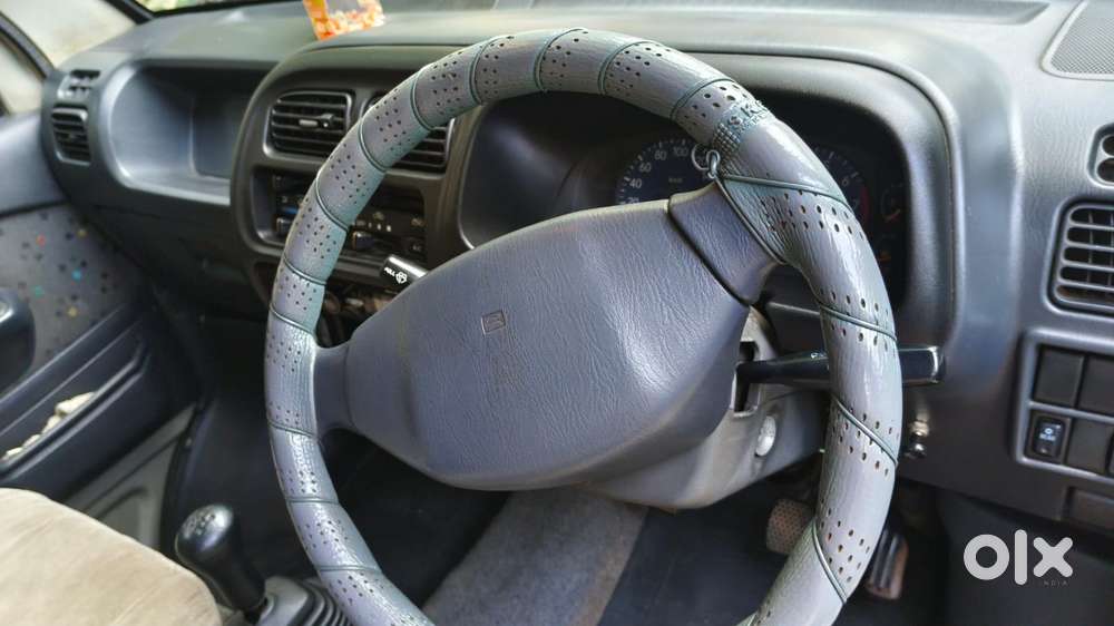 Maruti Suzuki Versa Dx 8 Seater, 2005, Petrol