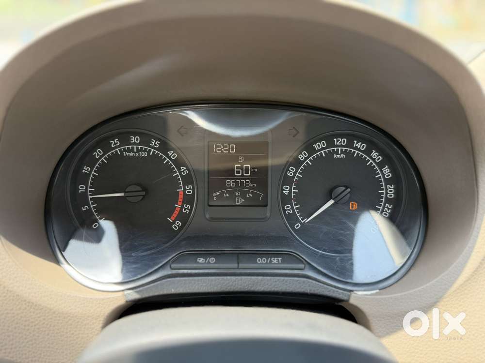 Skoda Rapid 1.6 Mpi Ambition, 2015, Diesel