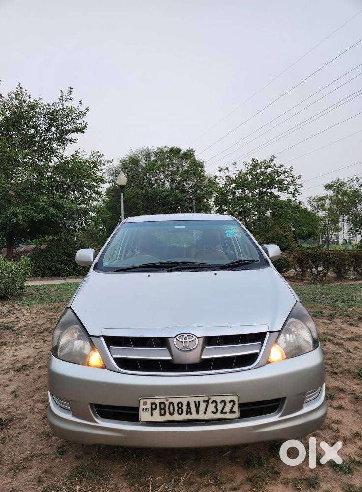 Toyota Innova 2.5 Ev (diesel) Ms 8 Seater Bs Iv, 2006, Diesel