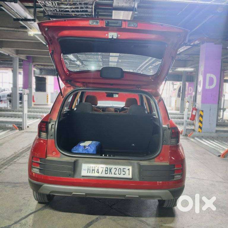 Hyundai New Venue, 2023, Petrol