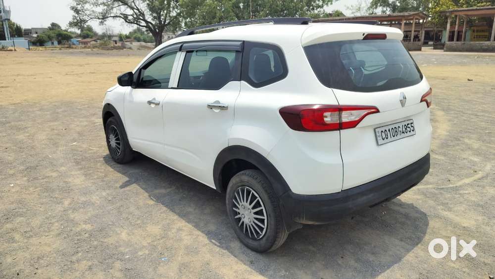 Renault Triber 1.0 Rxe, 2021, Petrol