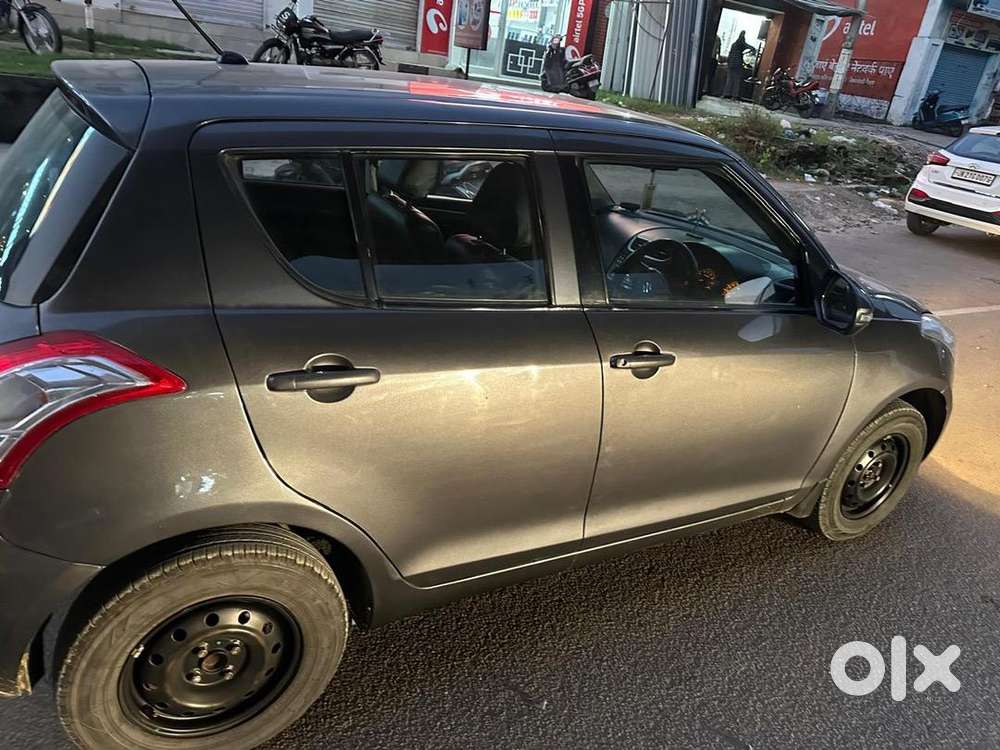 Maruti Suzuki Swift 2015 Petrol Well Maintained