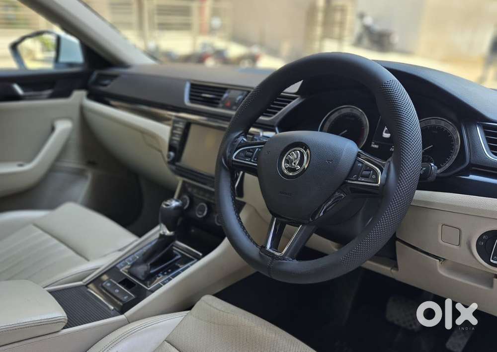 Skoda Superb Lk 1.8 Tsi At, 2017, Petrol