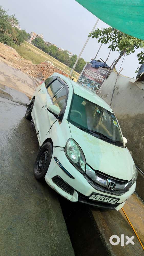 Honda Mobilio 2016 Cng & Hybrids 121000 Km Driven