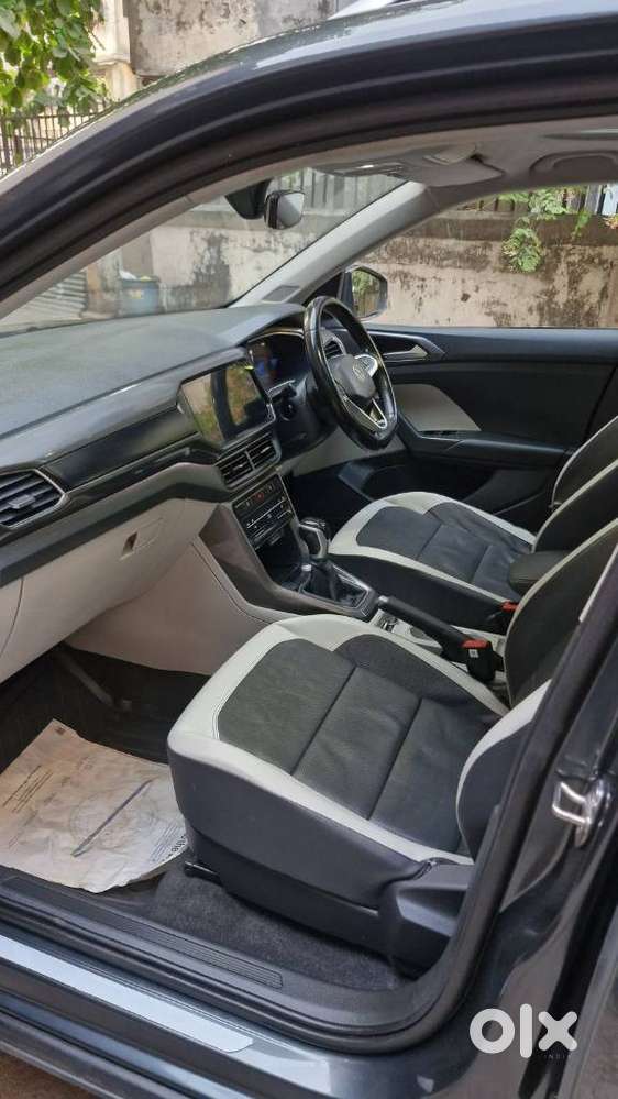 Volkswagen Taigun 1.0 Tsi Topline At, 2022, Petrol