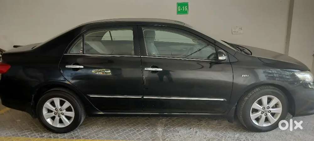 Toyota Corolla Altis 2011