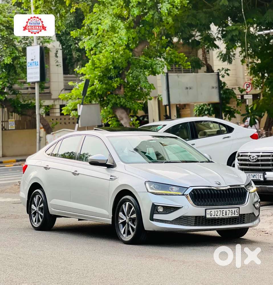 Skoda Slavia Ambition 1.0l Tsi At, 2022, Petrol