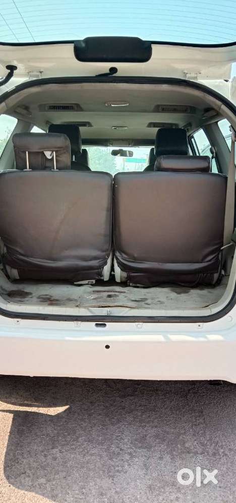 Toyota Innova 2012-2013 2.5 E Diesel Ms 8-seater, 2012, Diesel