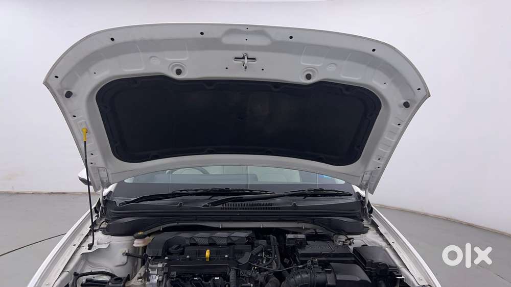 Hyundai Verna 1.5 Sx (o) Vtvt Ivt, 2024, Petrol