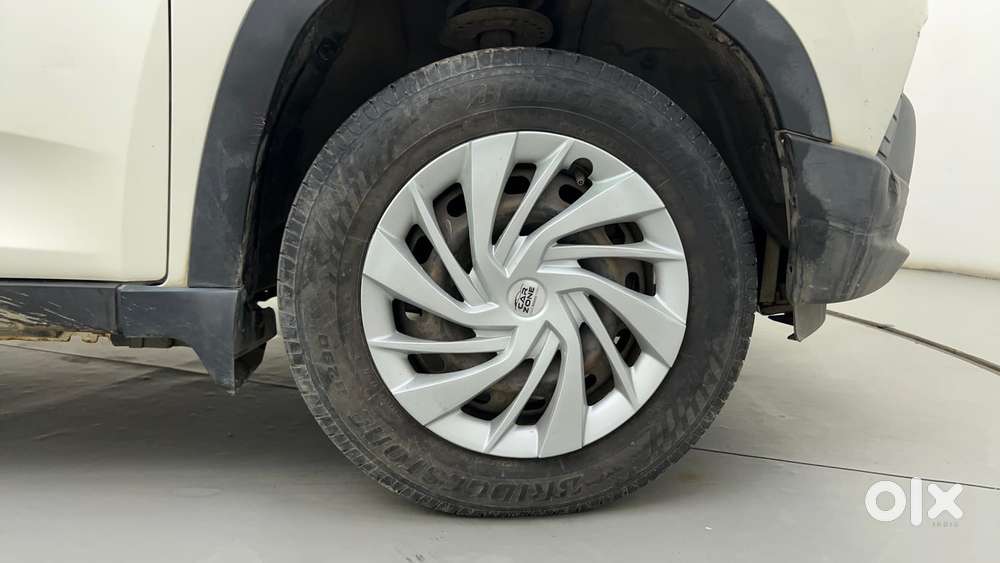 Mahindra Kuv 100 Mfalcon G80 K4 5str, 2016, Petrol