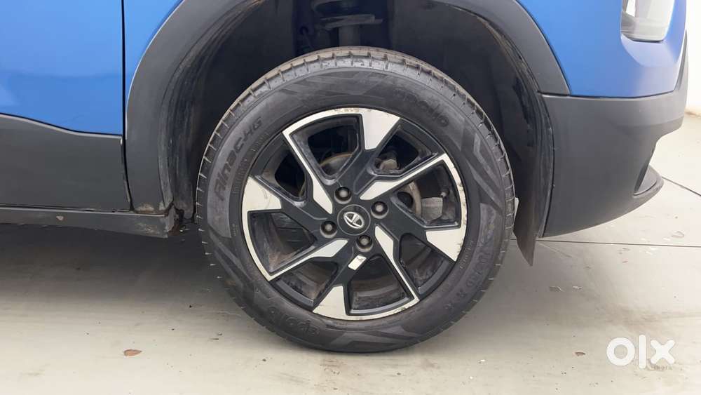 Tata Punch Creative Amt, 2021, Petrol