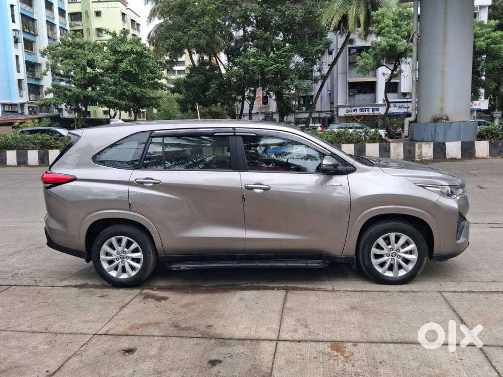 Toyota Innova Hycross 2.0 Vx Hybrid 7 Str, 2023, Petrol