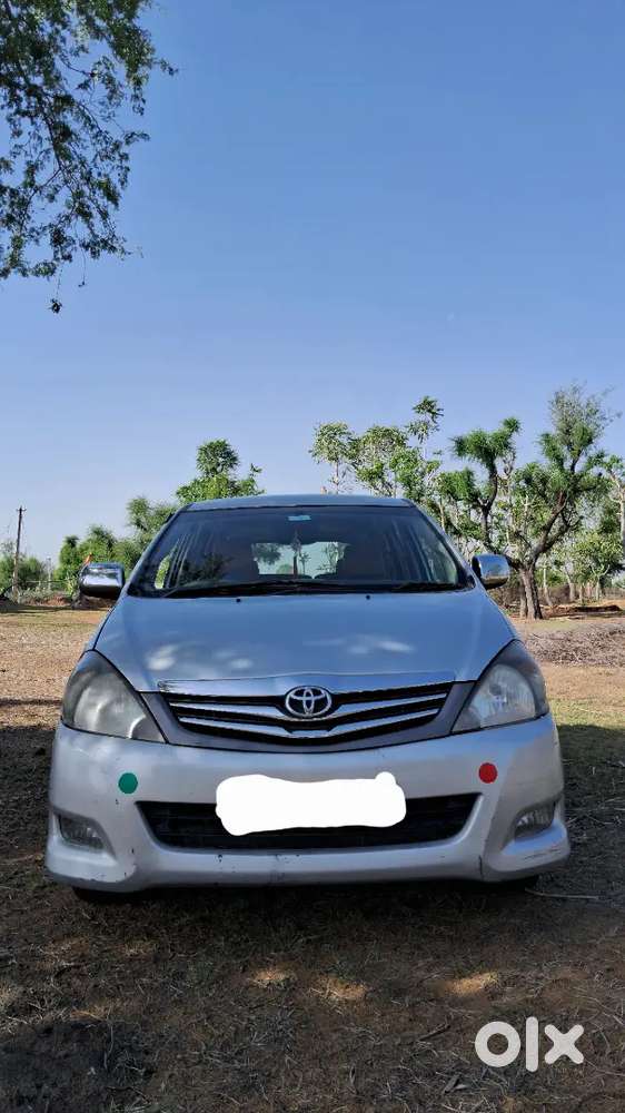 Toyota Innova 2011 Diesel Well Maintained
