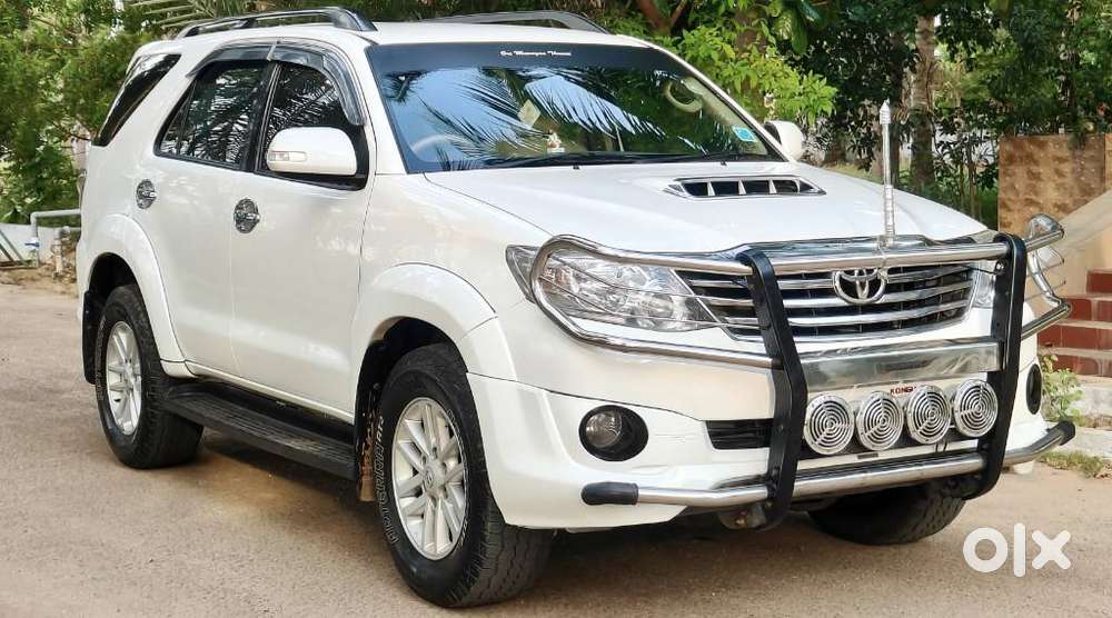 Toyota Fortuner 4x2 At, 2012, Diesel