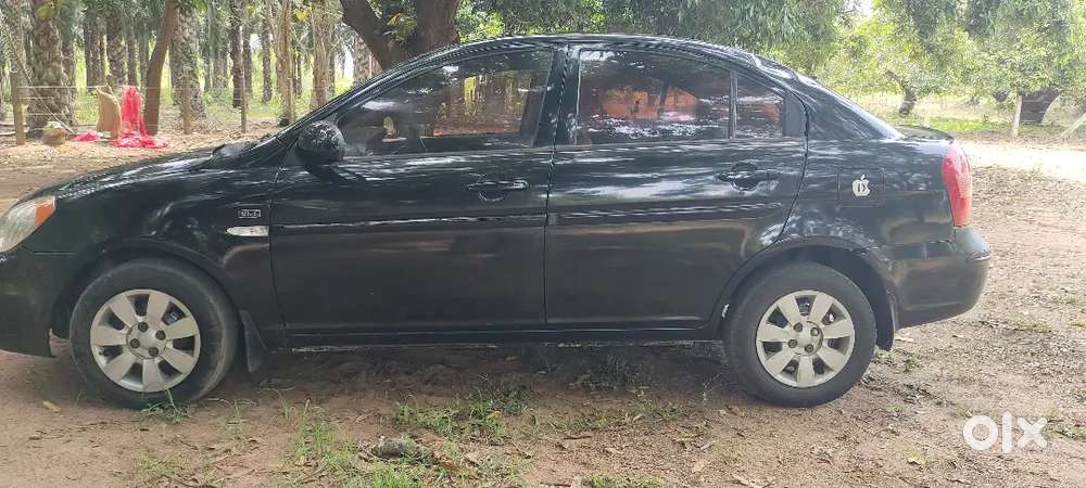 Hyundai Verna 2007 Diesel 180000 Km Driven