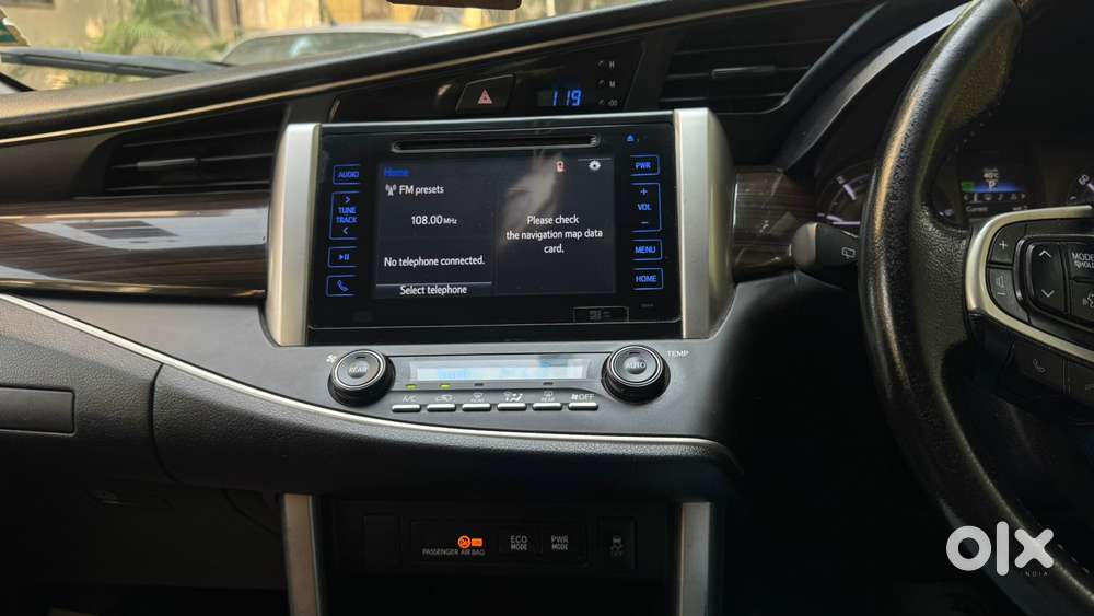 Toyota Innova Crysta 2.8z Automatic, 2017, Diesel
