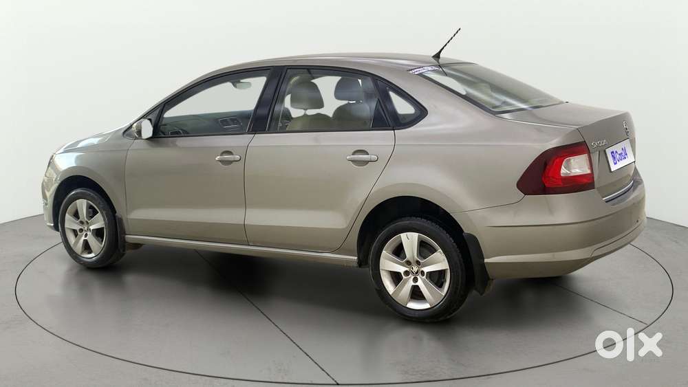 Skoda Rapid 1.6 Mpi At Style, 2016, Petrol