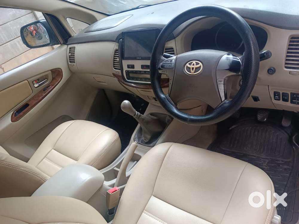 Toyota Innova 2012-2013 2.5 E Diesel Ms 7-seater, 2012, Diesel