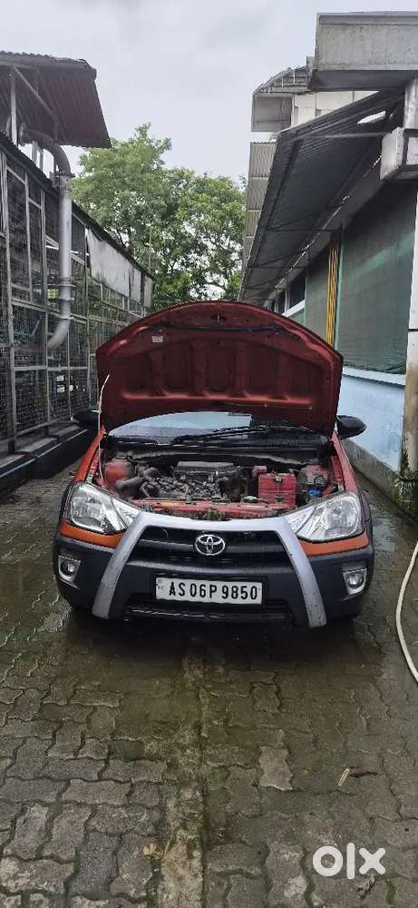 Toyota Etios Cross 1.2 Petrol 2015
