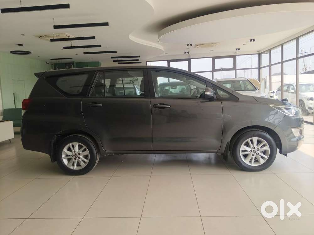 Toyota Innova Crysta 2.8 Gx At, 2017, Diesel