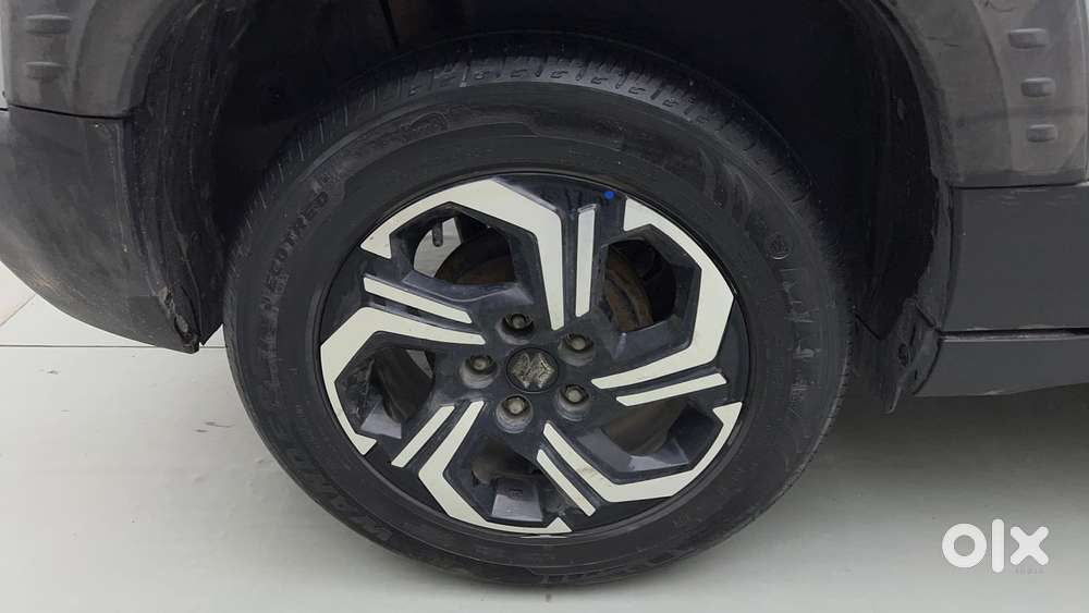 Maruti Suzuki Vitara Brezza 1.5 Zxi Plus At Dual Tone, 2023, Petrol