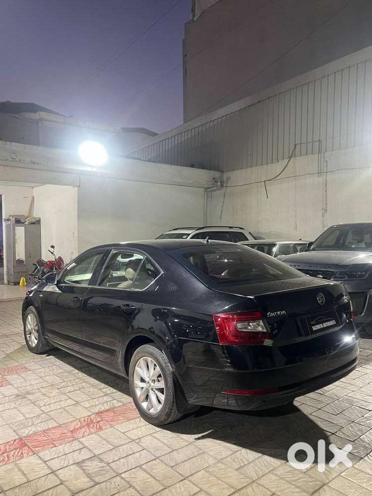 Skoda Octavia 1.8 Tsi At L K, 2018, Petrol