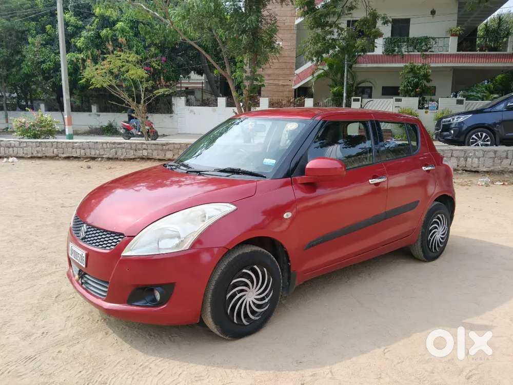 Maruti Suzuki Swift 2013 Diesel 97000 Km Driven
