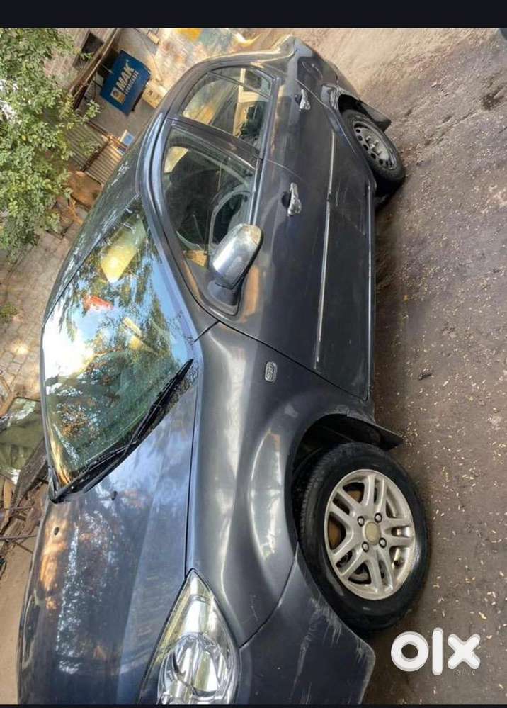 Ford Fiesta Classic 2011 Diesel 180000 Km Driven