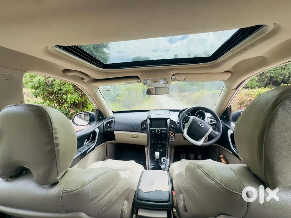 Mahindra Xuv500 2017 Year Model