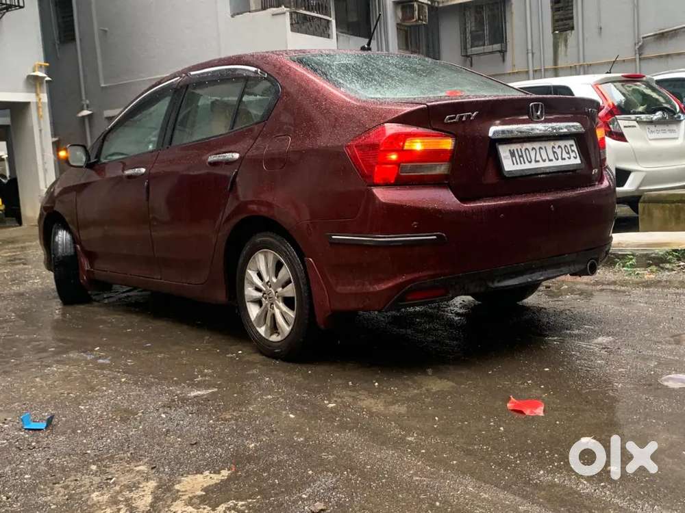 Maroon Honda City I-v Tech 1.5 V 2012
