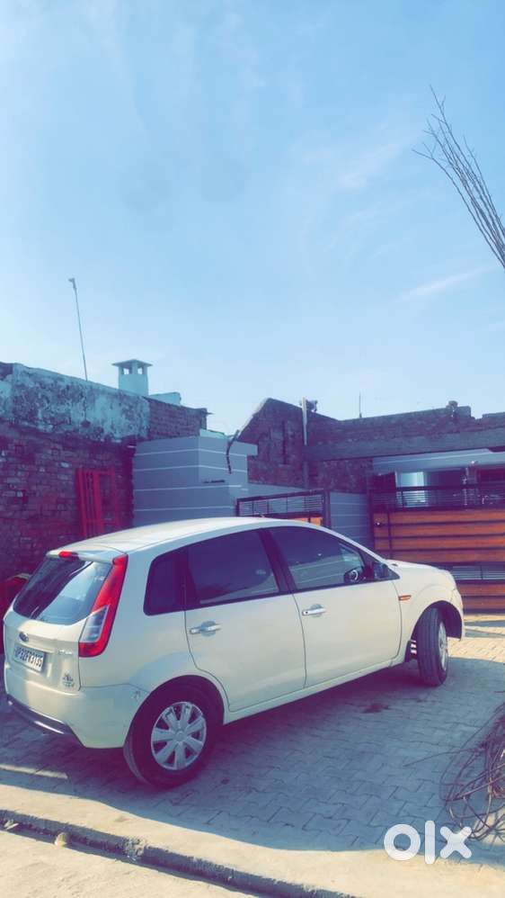 Ford Figo 1.5 Base 2014