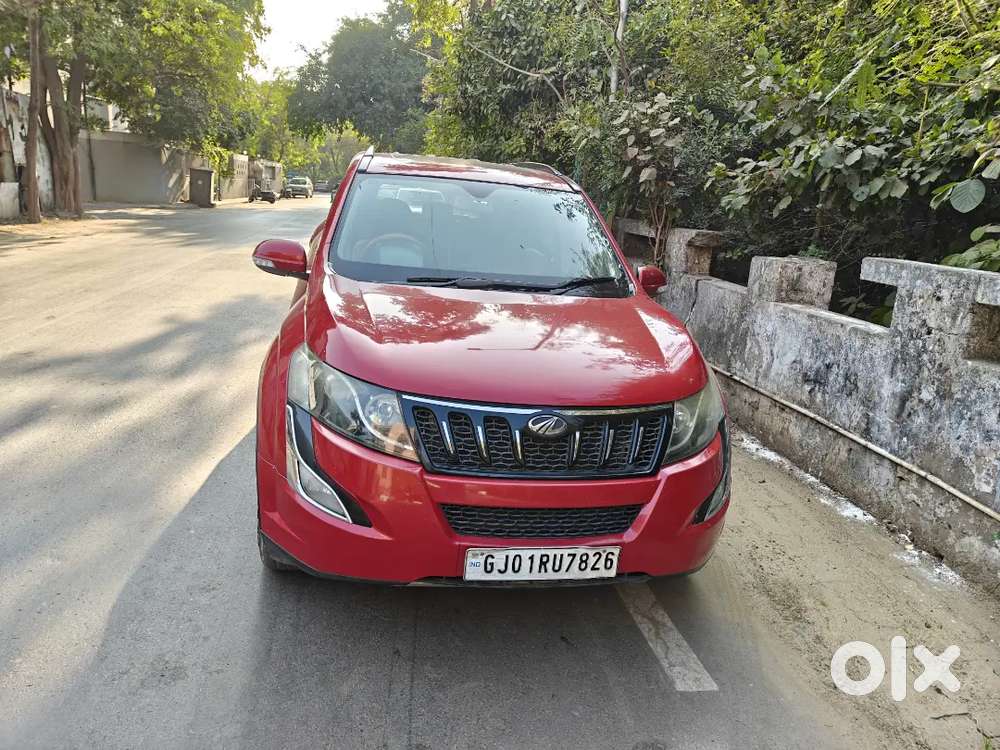 Xuv 500 W10 With Sunroof Fully Loaded