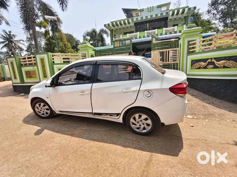 Honda Amaze 2015 Diesel Well Maintained