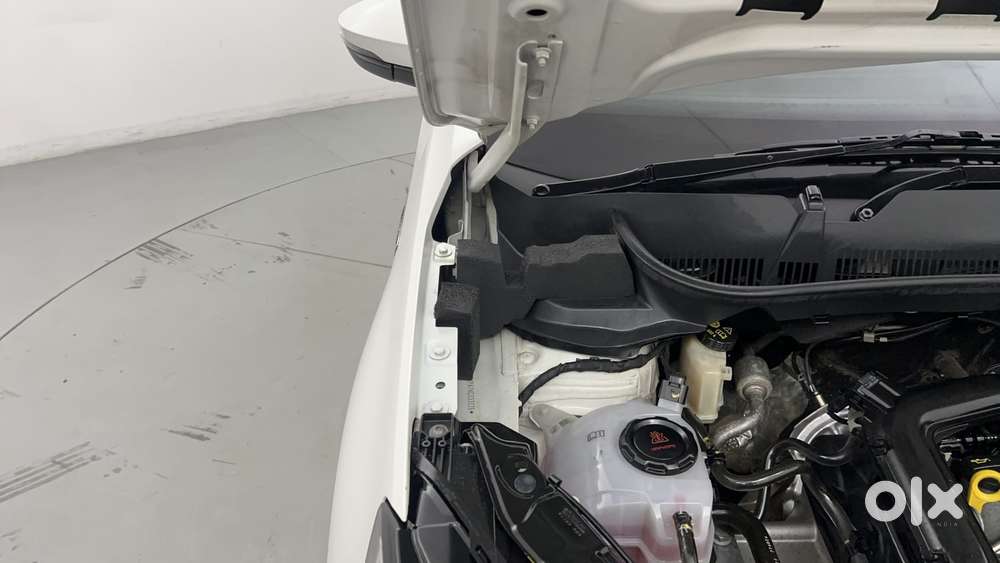 Skoda Kushaq 1.0 Tsi Ambition At, 2022, Petrol