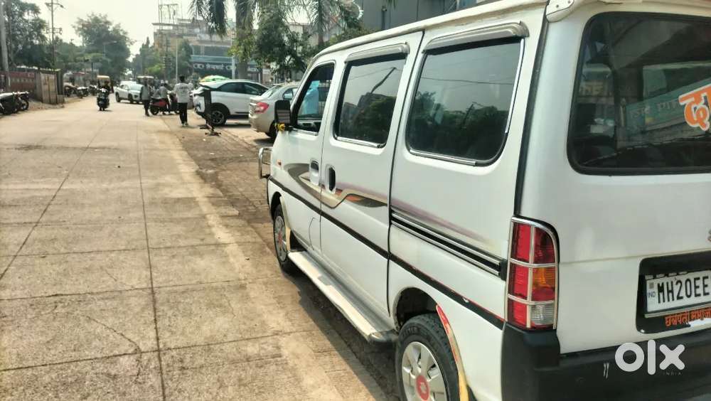 Maruti Suzuki Eeco 1.2 2nd-owner 2017
