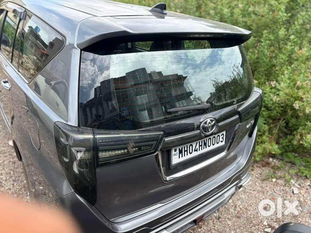 Toyota Innova Crysta 2016 2.4g Plus