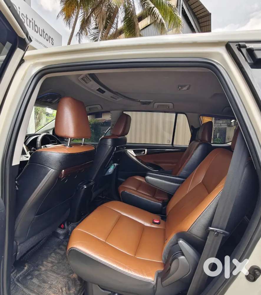 Toyota Innova Crysta 2.8z 2018