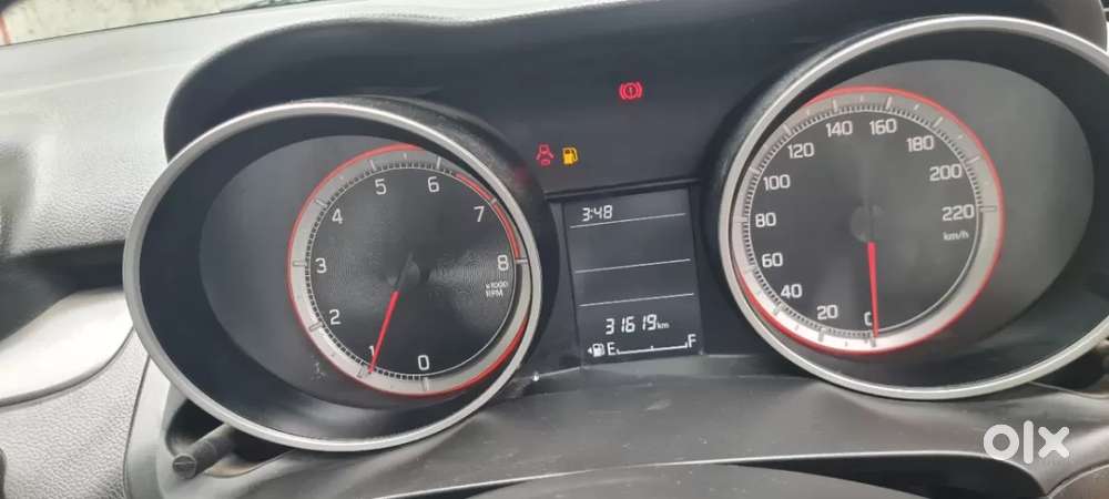 Maruti Suzuki Swift Vxi, 2023, Petrol
