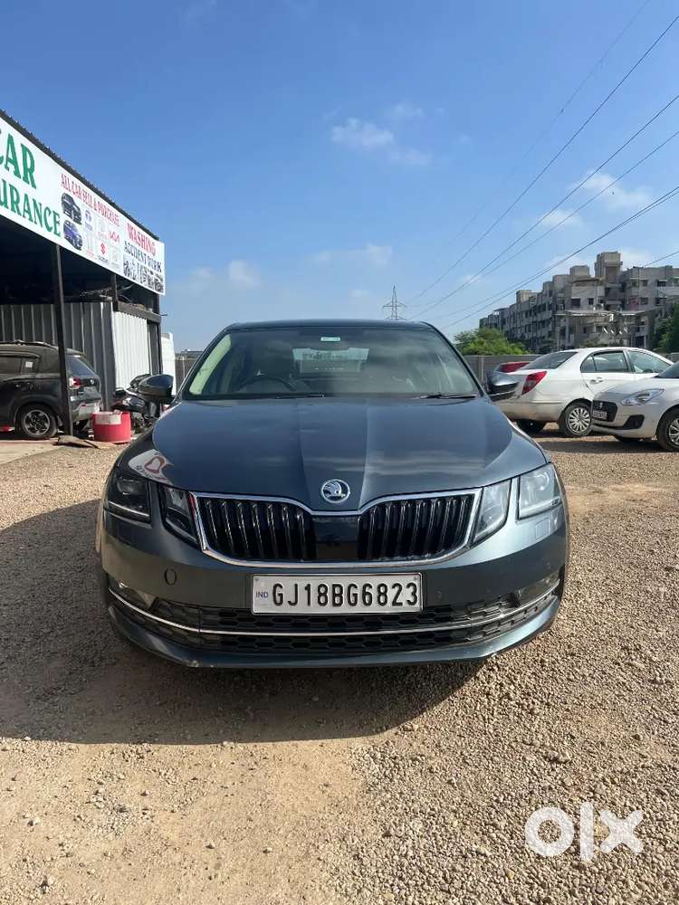 Skoda Octavia 2017 Petrol 990000 Km Driven