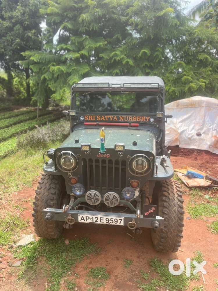 Mahindra Jeep 1985