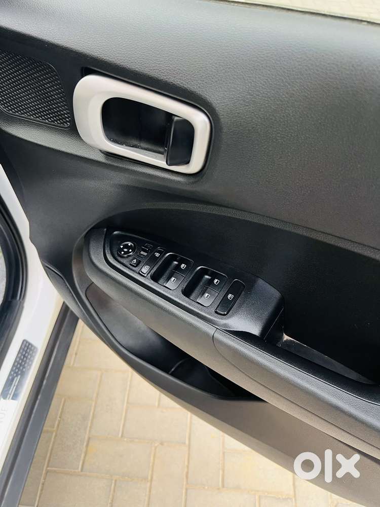 Hyundai Venue 1.0 Sx (o) Turbo Imt, 2021, Petrol