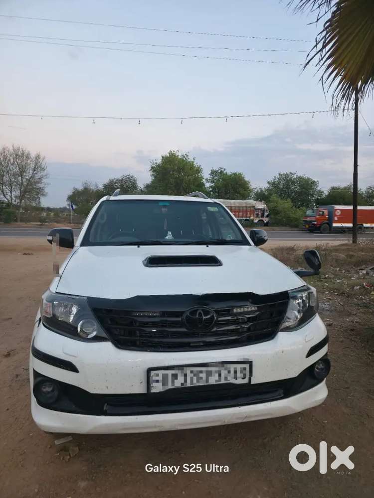 Toyota Fortuner 3.0 2013