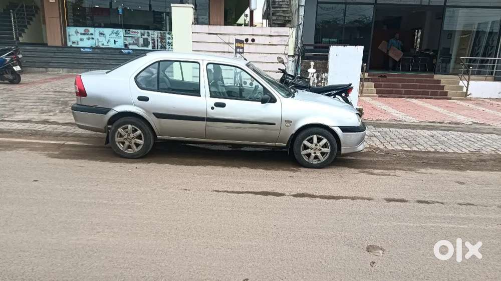 Ford Ikon 1.3 Clxi 2000