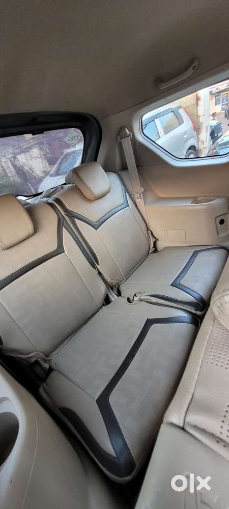 Maruti Suzuki Ertiga Vxi (o) Cng, 2023, Petrol