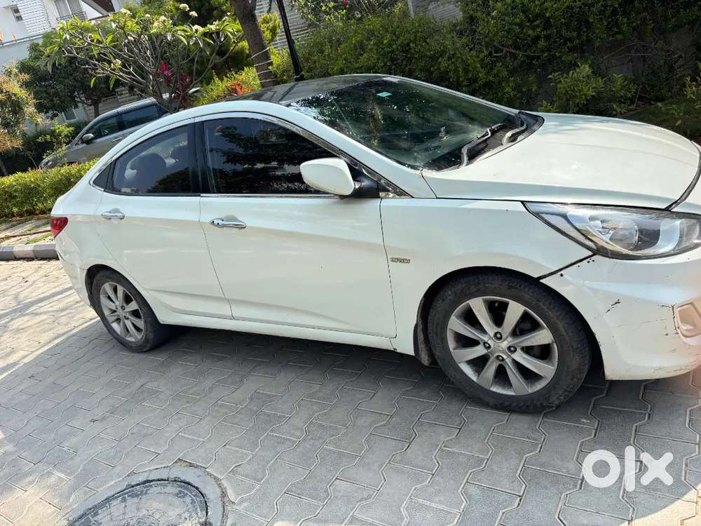 Hyundai Verna 2012 Diesel 200000 Km Driven