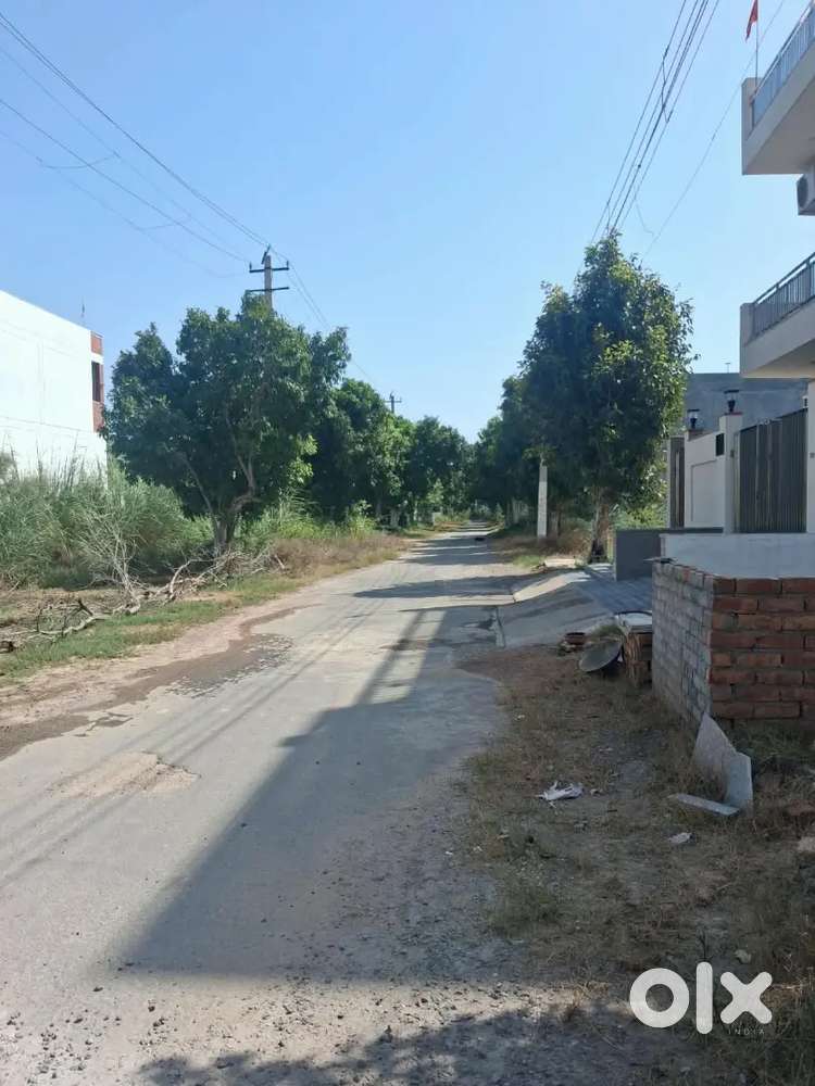 280 gaj plot for sale in HSVP Sector-27, Rohtak