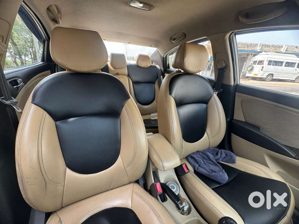 Hyundai Fluidic Verna 2012 Diesel 195000 Km Driven