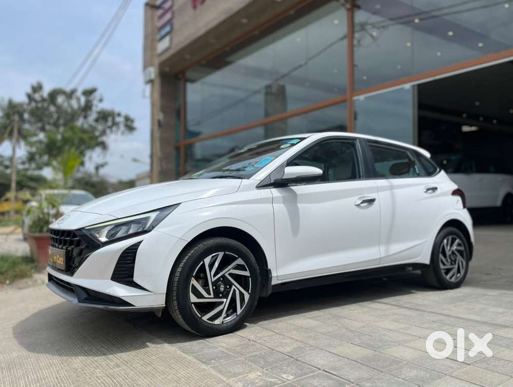 Hyundai I20 Asta (o) 1.2 Mt, 2024, Petrol