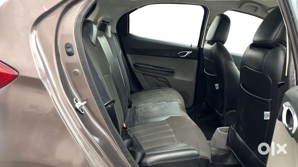 Tata Tiago 1.2 Revotron Xza, 2018, Petrol