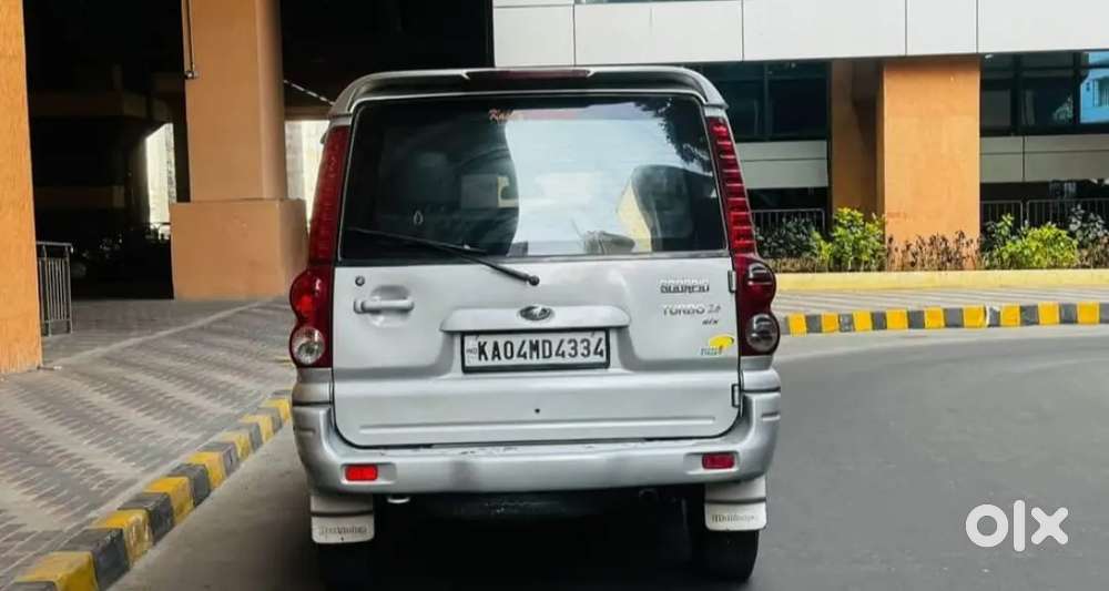 Mahindra Scorpio Classic 2006